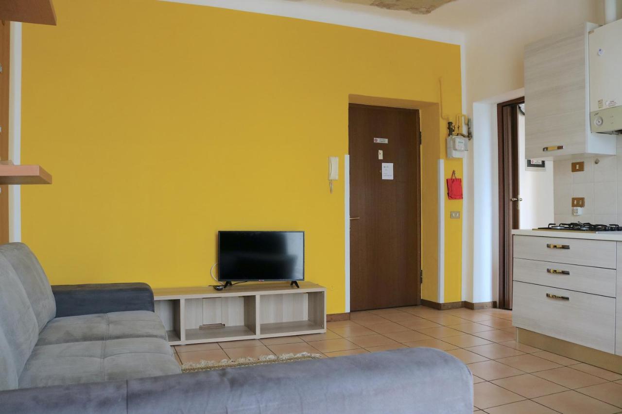 Le Residenze Della Poetessa Apartment คอร์ซิโก ภายนอก รูปภาพ