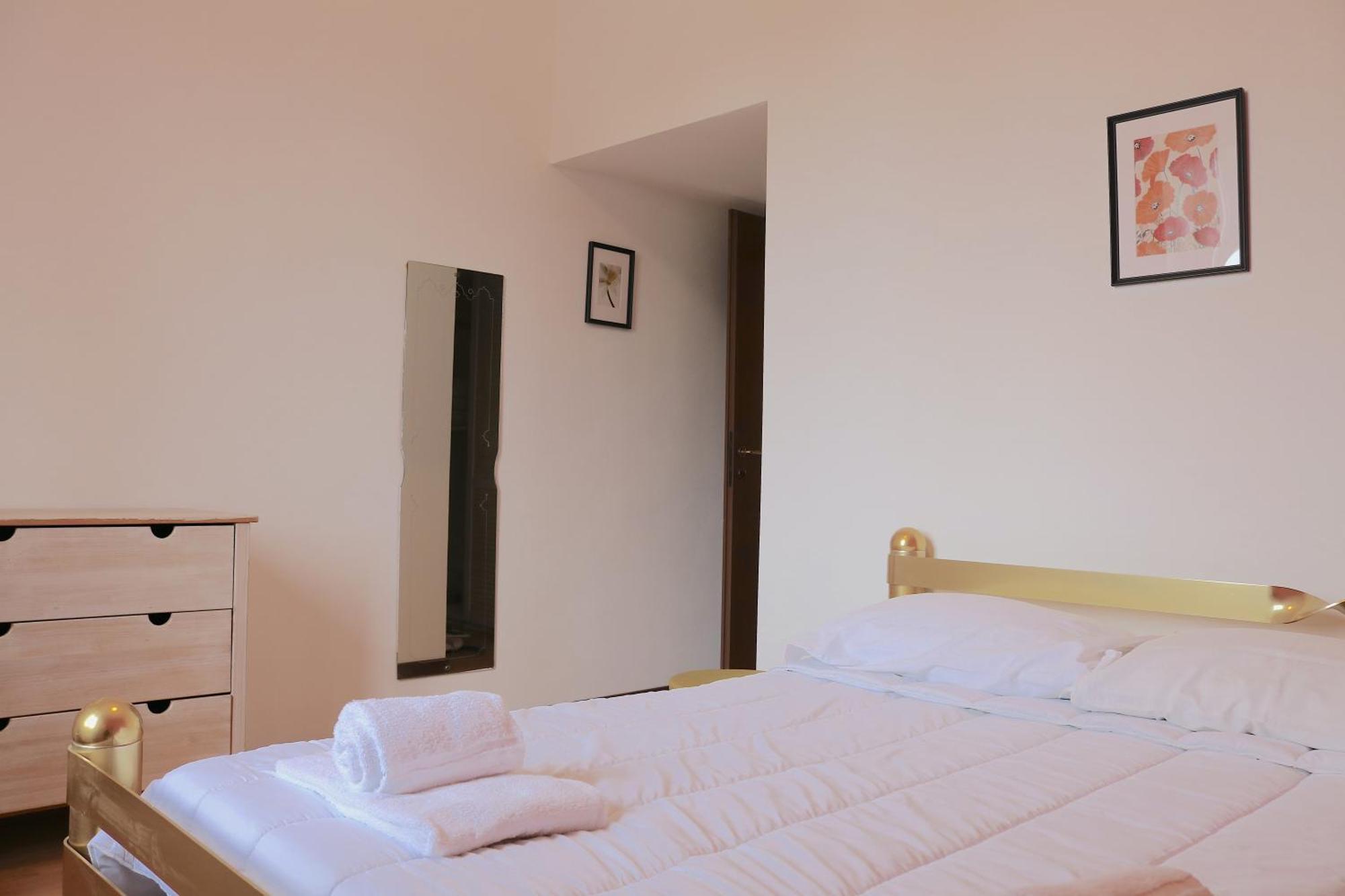 Le Residenze Della Poetessa Apartment คอร์ซิโก ภายนอก รูปภาพ